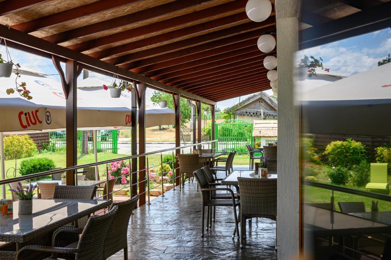 Green Delta Hotell Murighiol Eksteriør bilde